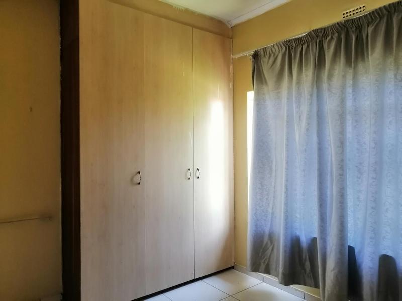 1 Bedroom Property for Sale in Birchleigh North Gauteng