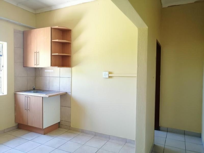 1 Bedroom Property for Sale in Birchleigh North Gauteng