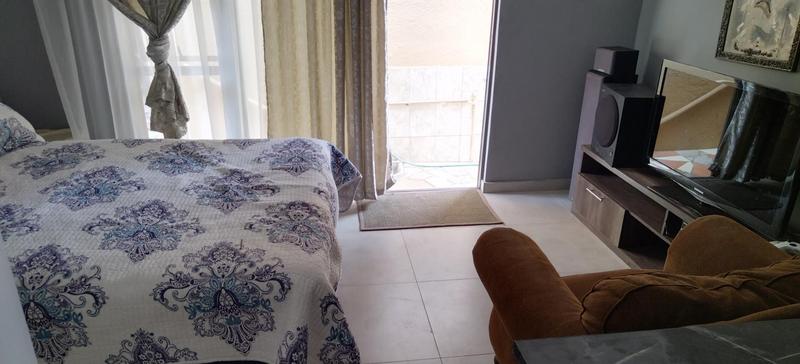1 Bedroom Property for Sale in Birch Acres Gauteng