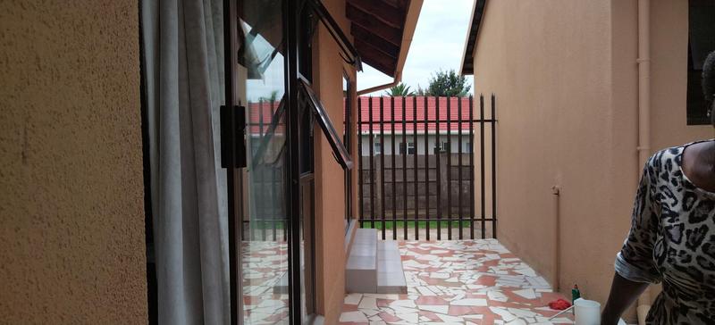 1 Bedroom Property for Sale in Birch Acres Gauteng