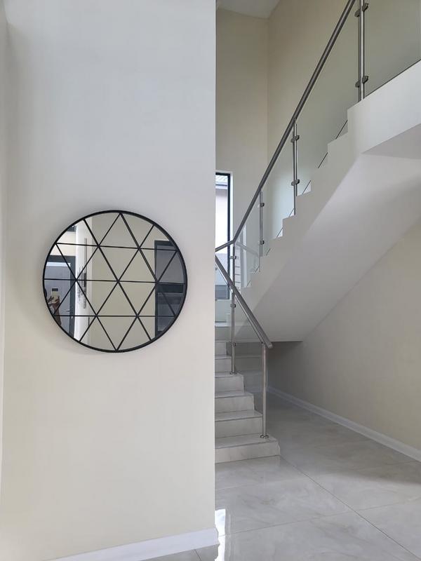 5 Bedroom Property for Sale in Glen Marais Gauteng