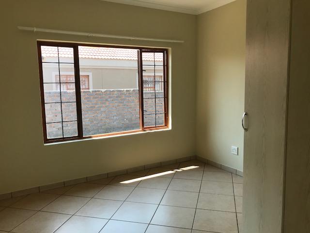 To Let 3 Bedroom Property for Rent in Heatherview Gauteng