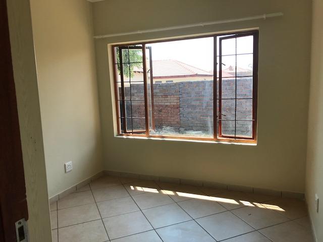To Let 3 Bedroom Property for Rent in Heatherview Gauteng