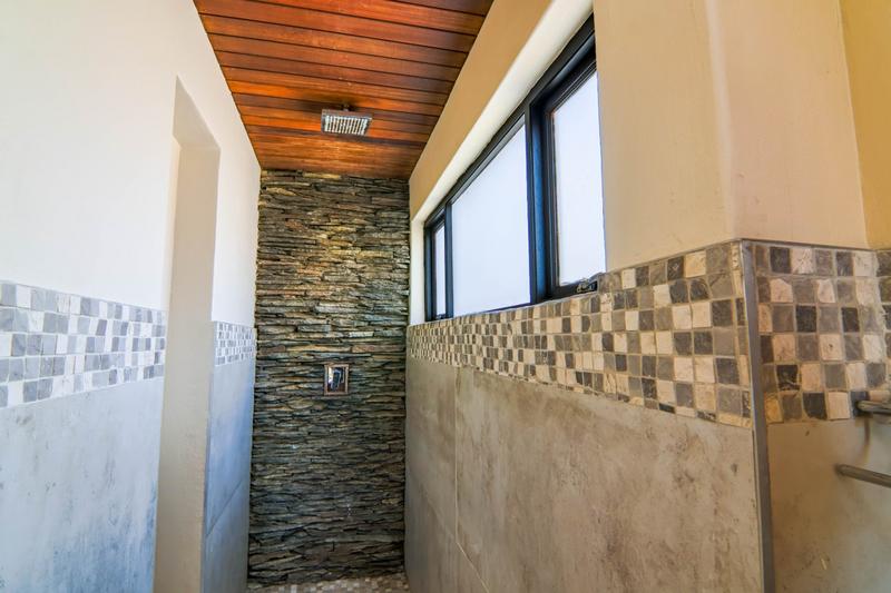 4 Bedroom Property for Sale in Copperleaf Estate Gauteng