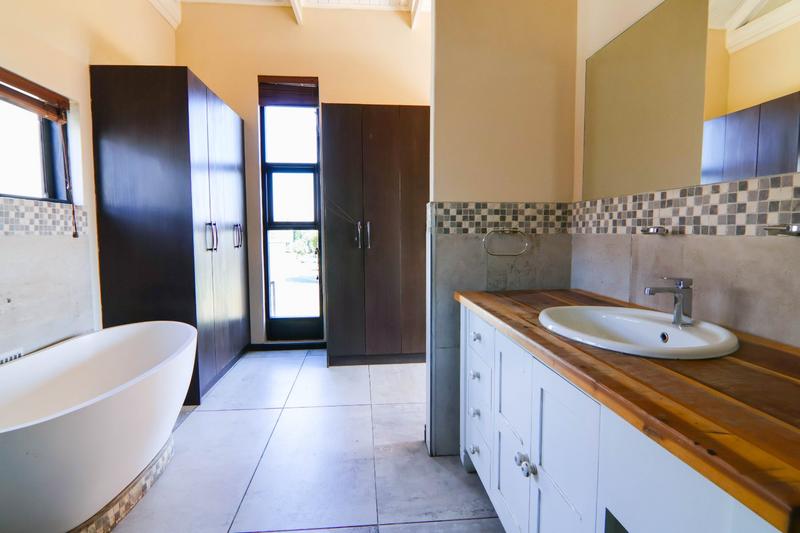 4 Bedroom Property for Sale in Copperleaf Estate Gauteng