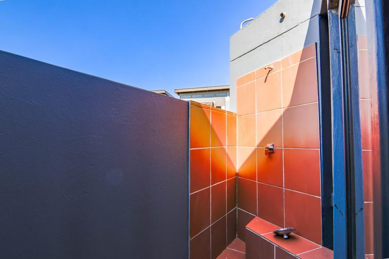 4 Bedroom Property for Sale in Copperleaf Estate Gauteng