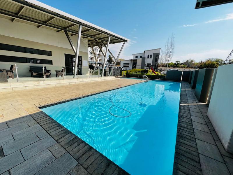 To Let 2 Bedroom Property for Rent in Fourways Gauteng