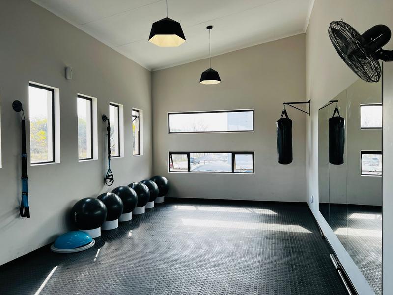 To Let 2 Bedroom Property for Rent in Fourways Gauteng