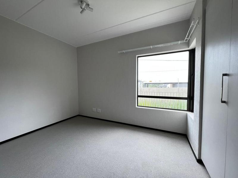 To Let 2 Bedroom Property for Rent in Fourways Gauteng