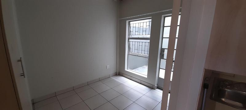 2 Bedroom Property for Sale in Buccleuch Gauteng