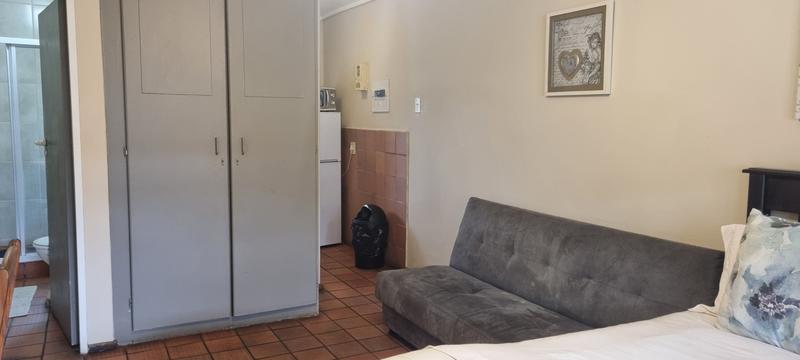 1 Bedroom Property for Sale in Lisdogan Park Gauteng