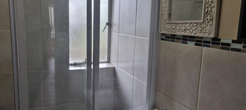 1 Bedroom Property for Sale in Lisdogan Park Gauteng