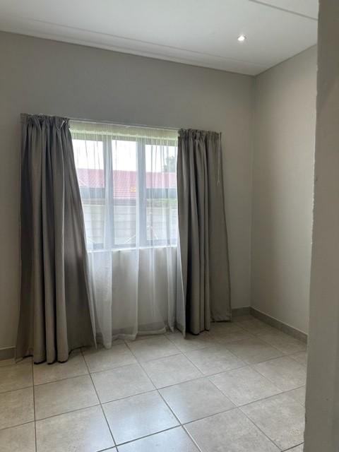 To Let 3 Bedroom Property for Rent in Whiteridge Gauteng