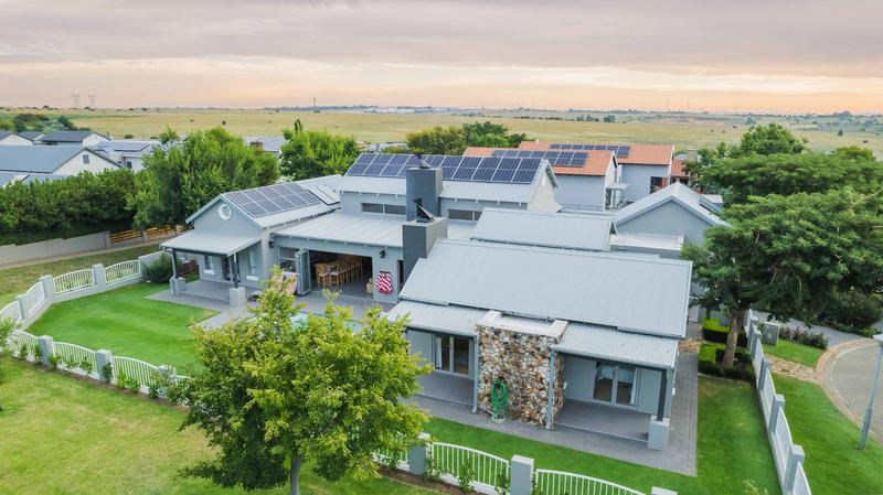 3 Bedroom Property for Sale in Copperleaf Estate Gauteng