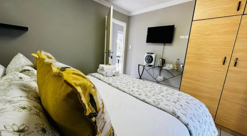 Commercial Property for Sale in Zwartkop Gauteng