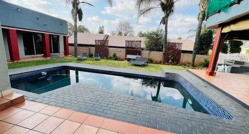 Commercial Property for Sale in Zwartkop Gauteng