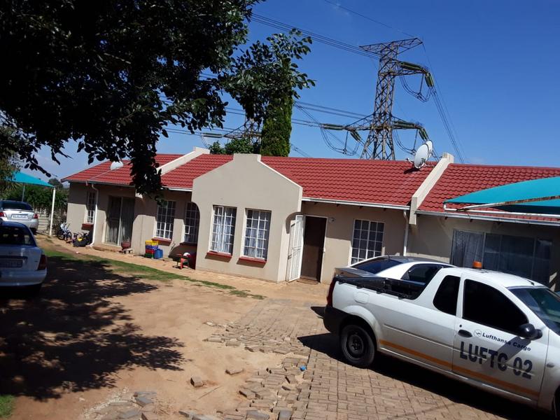 To Let 1 Bedroom Property for Rent in Van Riebeeck Park Gauteng