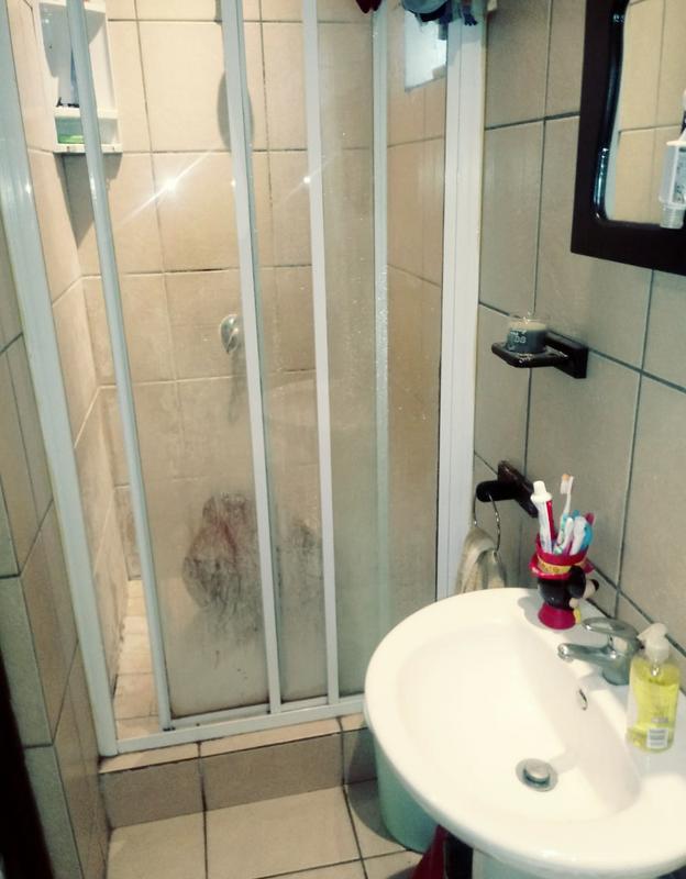 1 Bedroom Property for Sale in Van Riebeeck Park Gauteng