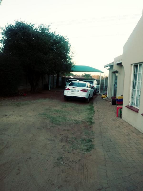 To Let 1 Bedroom Property for Rent in Van Riebeeck Park Gauteng