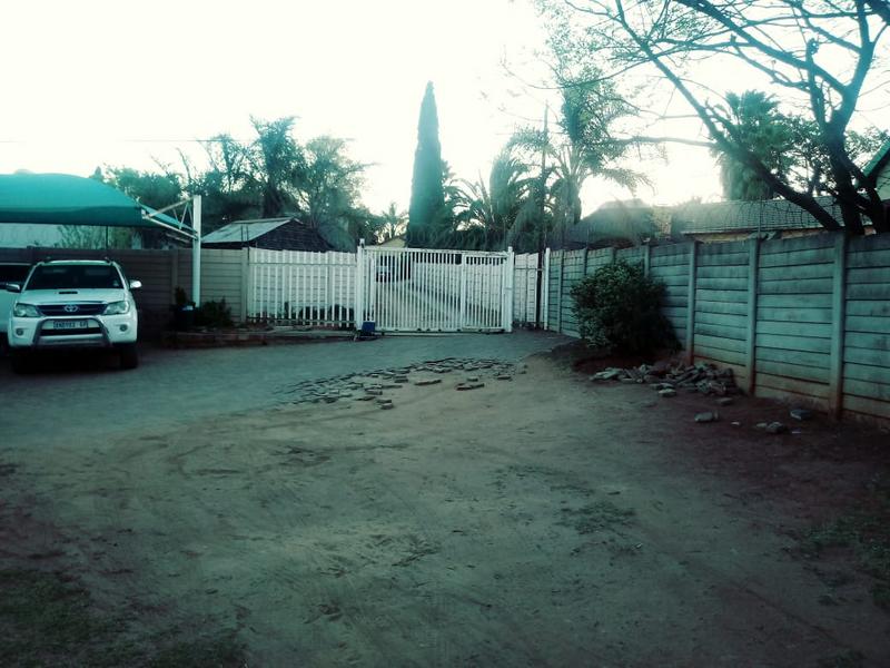 To Let 1 Bedroom Property for Rent in Van Riebeeck Park Gauteng