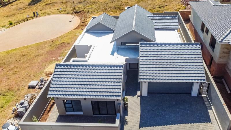 5 Bedroom Property for Sale in Chancliff Ridge Gauteng