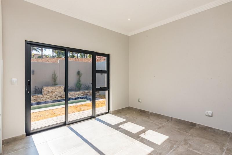 5 Bedroom Property for Sale in Chancliff Ridge Gauteng