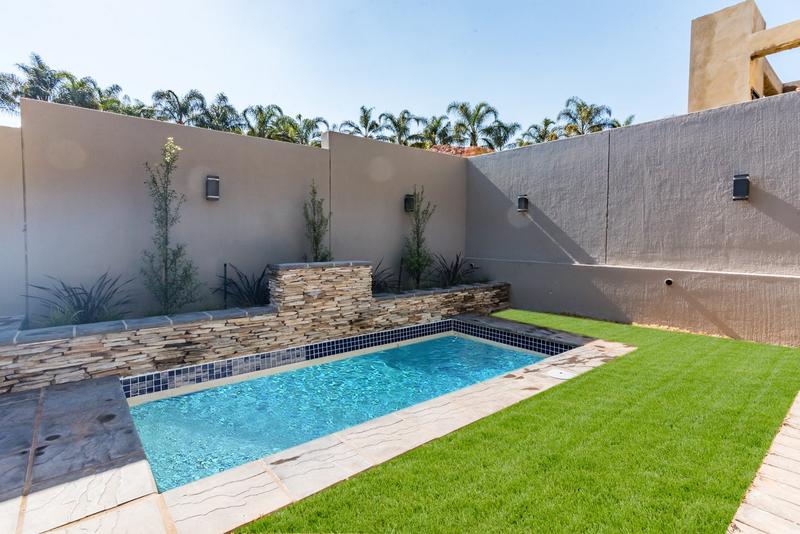 5 Bedroom Property for Sale in Chancliff Ridge Gauteng