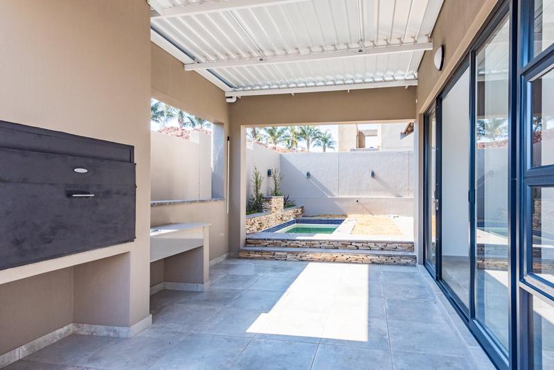 5 Bedroom Property for Sale in Chancliff Ridge Gauteng