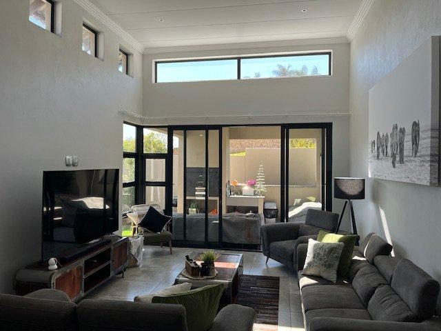 5 Bedroom Property for Sale in Chancliff Ridge Gauteng