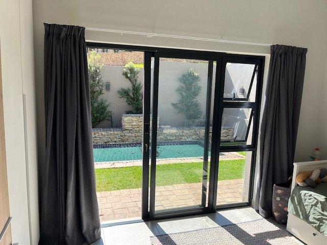 5 Bedroom Property for Sale in Chancliff Ridge Gauteng