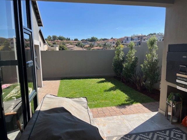 5 Bedroom Property for Sale in Chancliff Ridge Gauteng