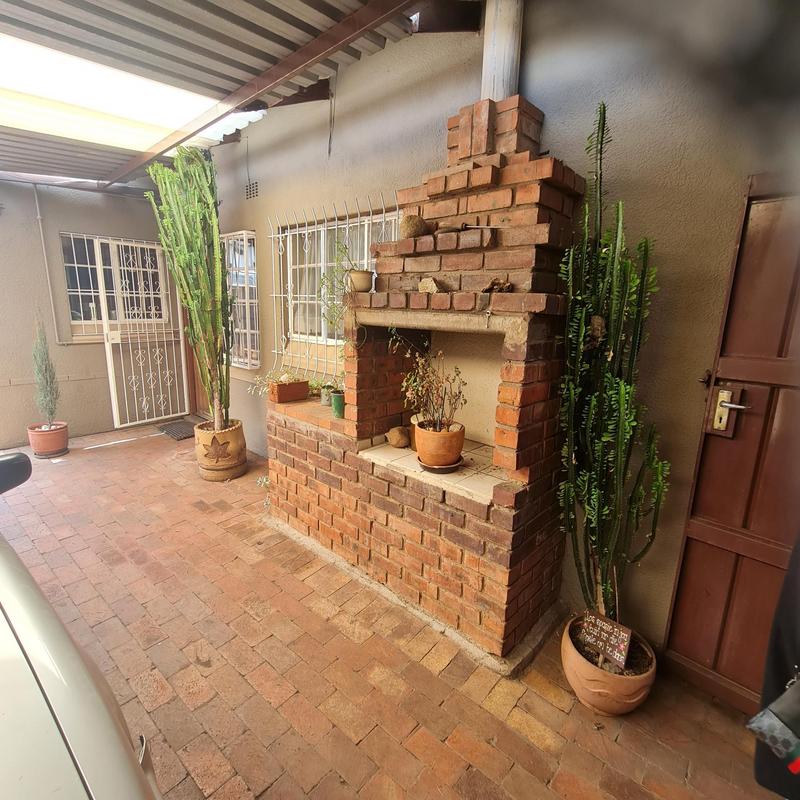 4 Bedroom Property for Sale in Primrose Gauteng