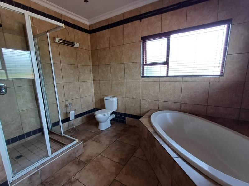 To Let 4 Bedroom Property for Rent in Raslouw Gauteng