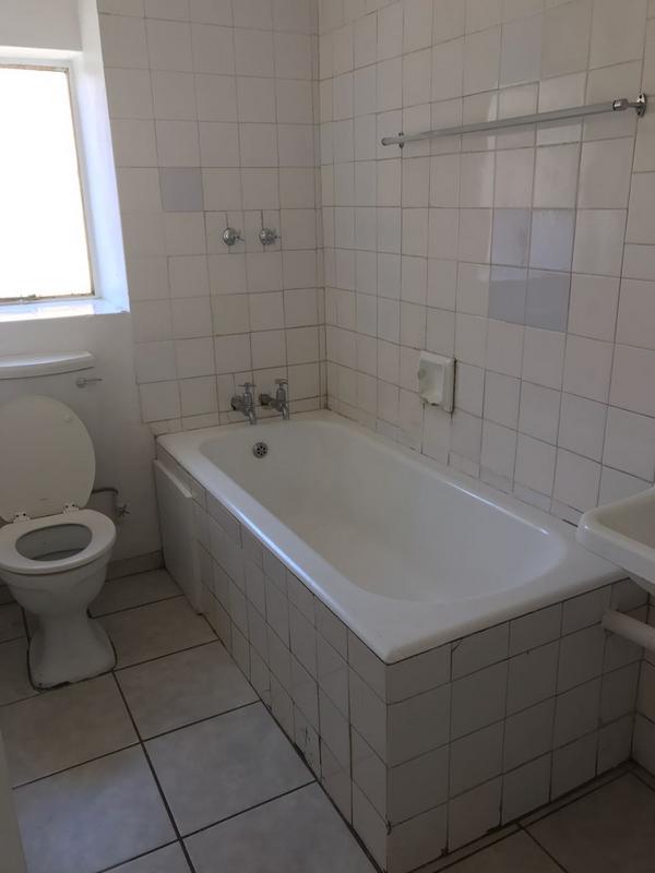 1 Bedroom Property for Sale in Sunnyside Gauteng