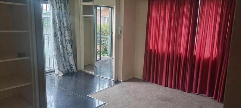 To Let 1 Bedroom Property for Rent in Kensington Gauteng