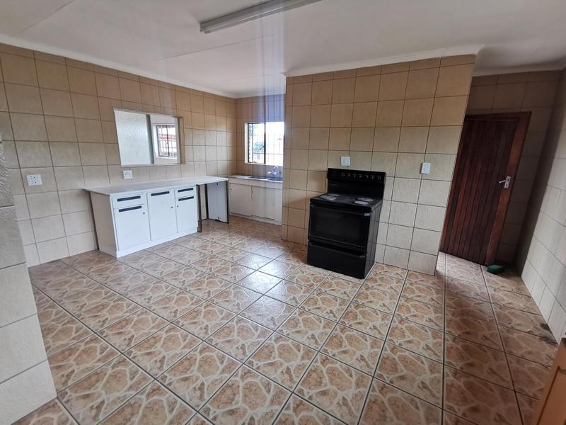 6 Bedroom Property for Sale in Riversdale Gauteng