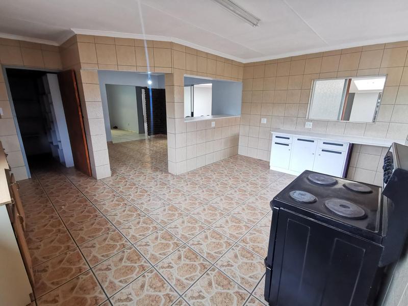 6 Bedroom Property for Sale in Riversdale Gauteng