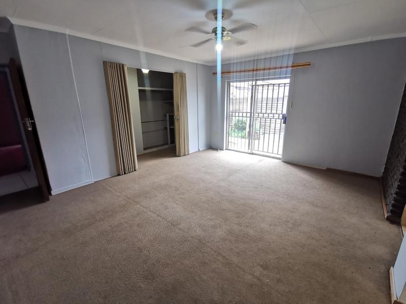 6 Bedroom Property for Sale in Riversdale Gauteng