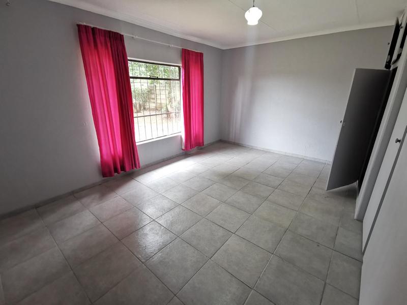 6 Bedroom Property for Sale in Riversdale Gauteng