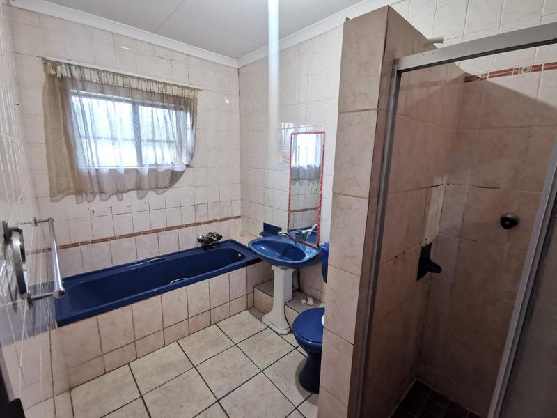 6 Bedroom Property for Sale in Riversdale Gauteng