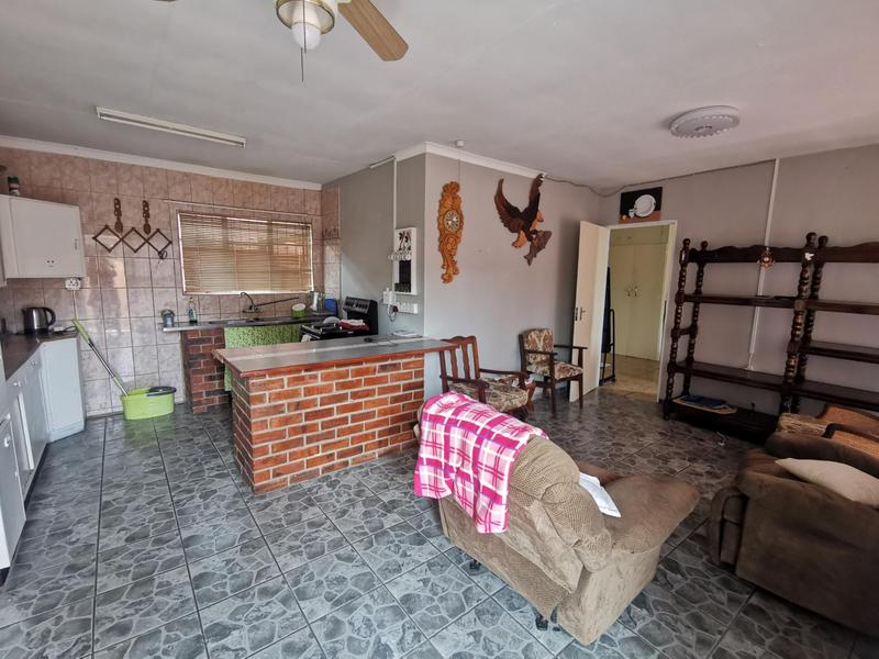 6 Bedroom Property for Sale in Riversdale Gauteng