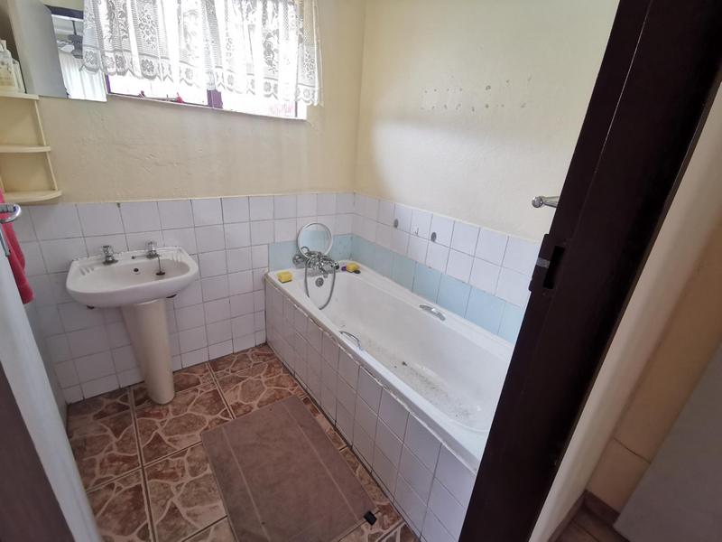 6 Bedroom Property for Sale in Riversdale Gauteng