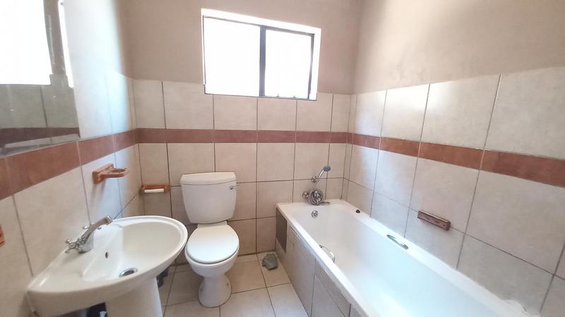 2 Bedroom Property for Sale in Kempton Park Central Gauteng