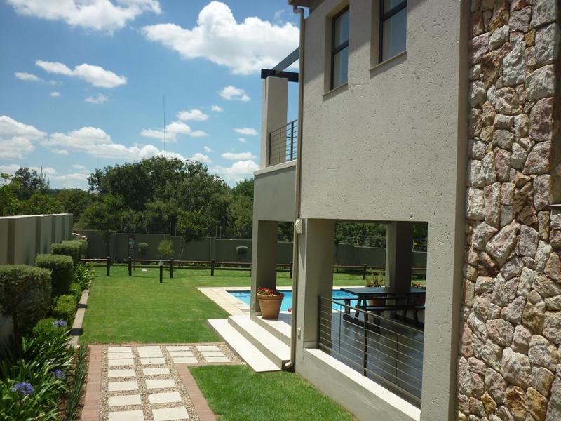 1 Bedroom Property for Sale in Lonehill Gauteng