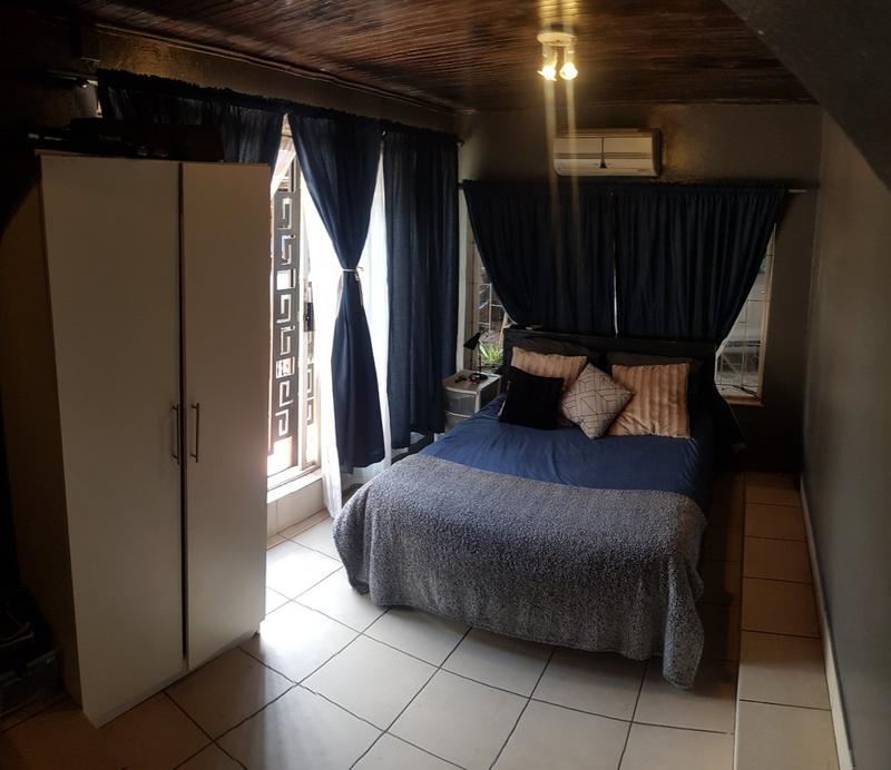 6 Bedroom Property for Sale in Claremont Gauteng