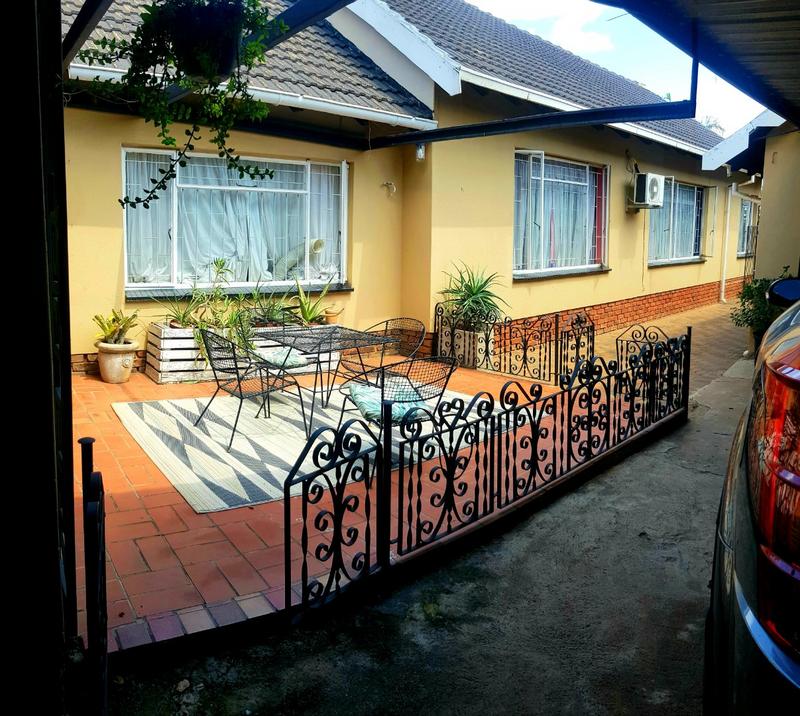 6 Bedroom Property for Sale in Claremont Gauteng