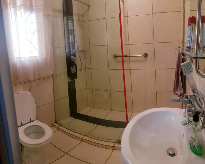 6 Bedroom Property for Sale in Claremont Gauteng