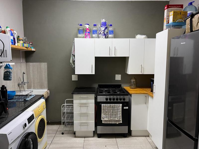 To Let 1 Bedroom Property for Rent in Northwold Gauteng