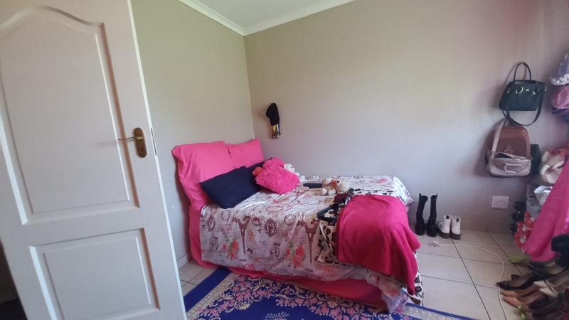4 Bedroom Property for Sale in Esther Park Gauteng