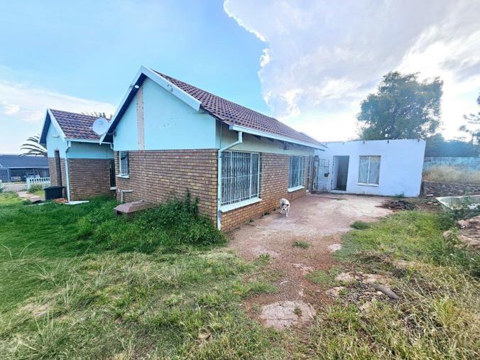4 Bedroom Property for Sale in Erasmia Gauteng